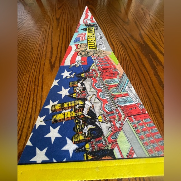 Souvenir Pennant Ellis Island New York - Picture 4 of 4